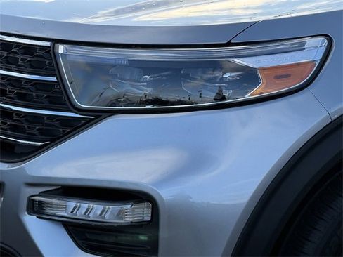 Certified 2023 Ford Explorer XLT w/ Equipment Group 202A image 26