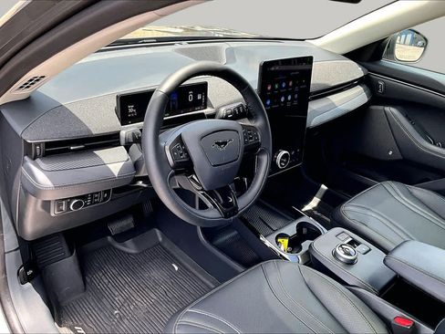Used 2023 Ford Mustang Mach-E Premium AWD/4WD image 17