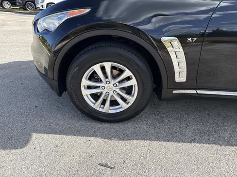 Used 2017 INFINITI QX70 Base image 9