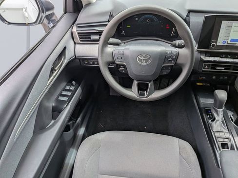 Used 2025 Toyota Camry LE FWD image 14
