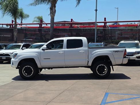 Used 2014 Toyota Tacoma 4x4 Double Cab image 10
