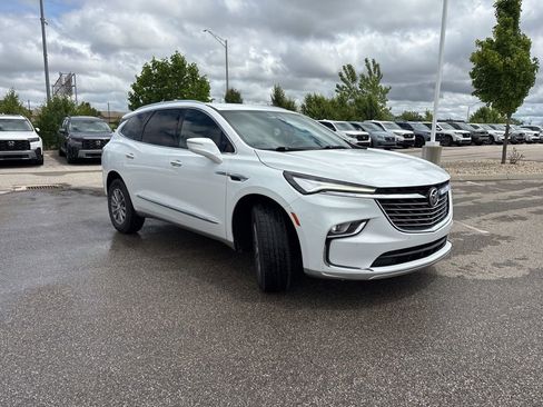 Used 2022 Buick Enclave Premium FWD image 10