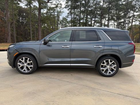Used 2022 Hyundai Palisade Limited w/ Cargo Package image 2