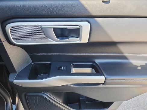 Certified 2023 Ford Explorer Limited AWD/4WD image 33