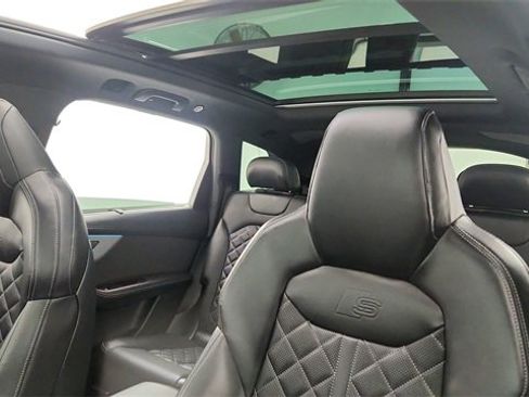 Used 2024 Audi Q7 3.0T Prestige w/ Prestige Package image 39