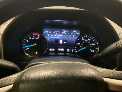 Used 2022 Ford F350 Platinum AWD/4WD image 2