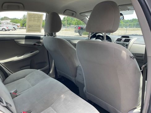 Used 2013 Toyota Corolla L FWD image 25
