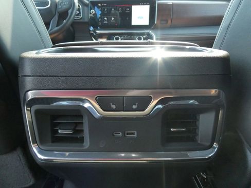Certified 2024 GMC Sierra 1500 Denali Ultimate AWD/4WD image 22