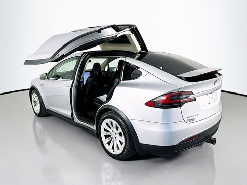 Used 2016 Tesla Model X 90D AWD/4WD image 37