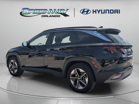 Used 2025 Hyundai Tucson SEL FWD image 6