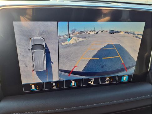 Used 2021 Chevrolet Tahoe Z71 w/ Z71 Signature Package image 5