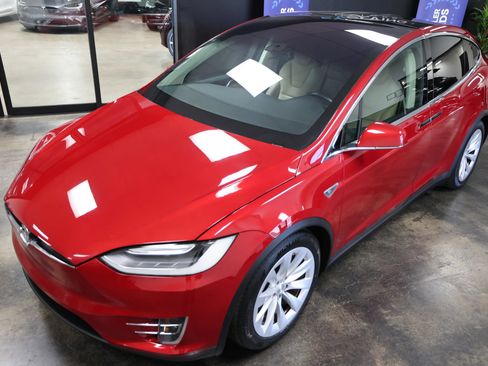 Used 2016 Tesla Model X 90D AWD/4WD image 17