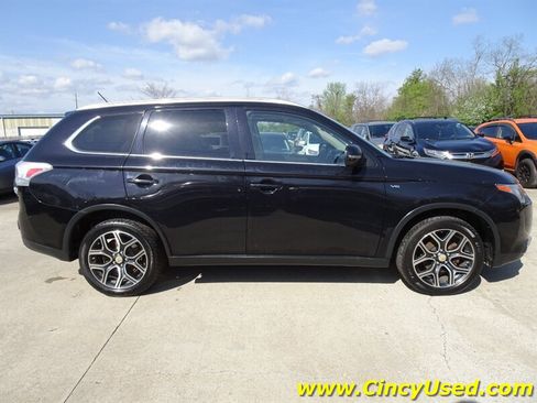 Used 2015 Mitsubishi Outlander GT AWD/4WD image 5
