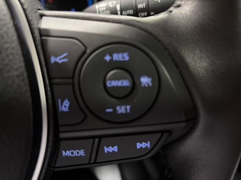 Used 2021 Toyota RAV4 XSE w/ XSE Grade Weather Package image 18