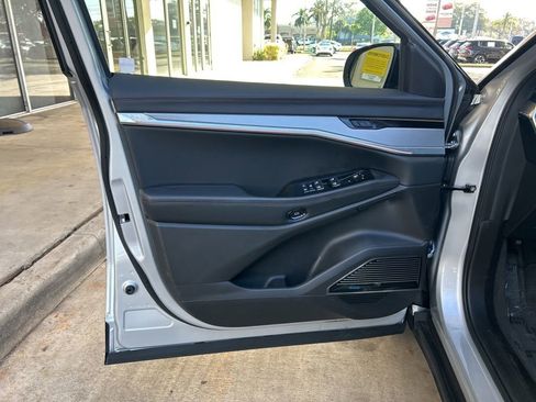 Used 2024 Jeep Wagoneer Launch Edition image 49