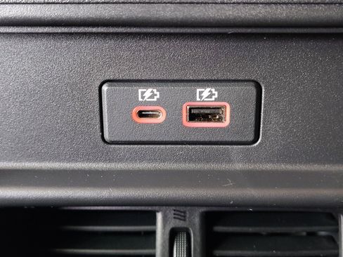 Certified 2024 Nissan Murano SV w/ SV Midnight Edition Package FWD image 32