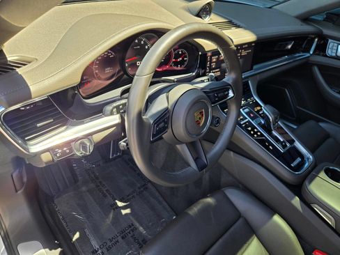 Certified 2021 Porsche Panamera 4S AWD/4WD image 4