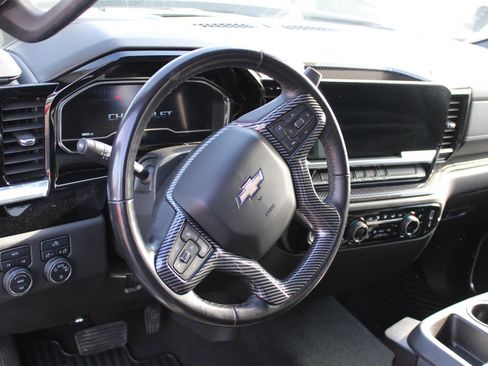 Used 2022 Chevrolet Silverado 1500 LT image 7