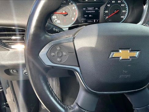 Used 2020 Chevrolet Traverse LT image 18