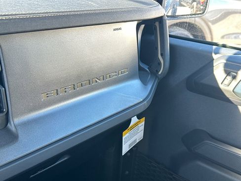 New 2025 Ford Bronco Badlands image 34