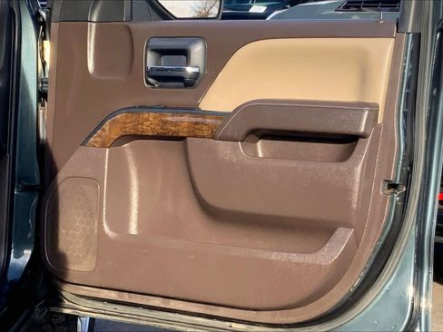 Used 2018 Chevrolet Silverado 1500 LT w/ LT Eassist Package image 22