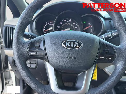 Used 2013 Kia Rio LX FWD image 11