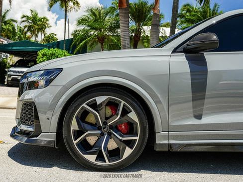Used 2024 Audi RS Q8 AWD/4WD image 2