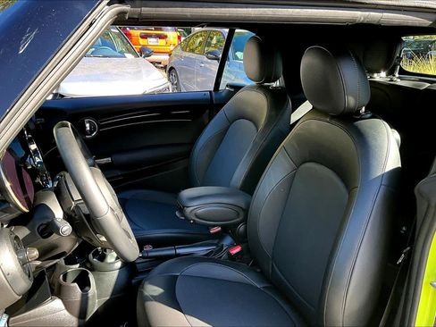 Used 2022 MINI Cooper S image 6