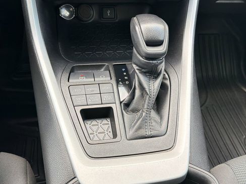 Certified 2021 Toyota RAV4 LE image 16