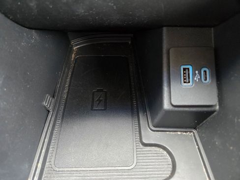 Used 2021 Ford Edge Titanium w/ Cargo Accessory Package image 23