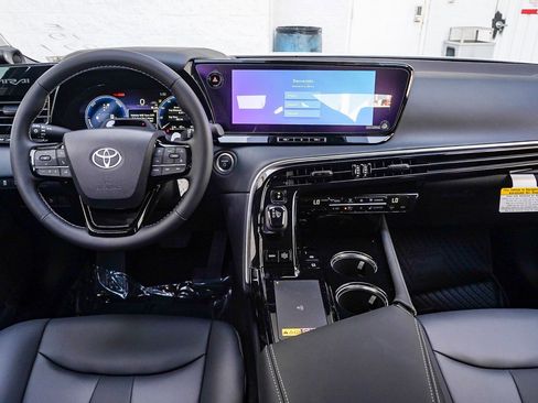 New 2026 Toyota Mirai RWD image 15
