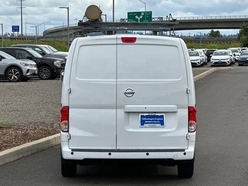 Used 2019 Nissan NV200 SV w/ Navigation Package FWD image 4