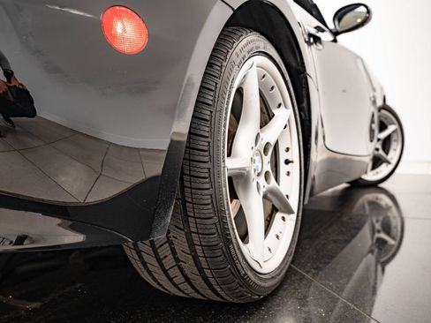 Used 2006 BMW Z4 3.0si RWD image 45