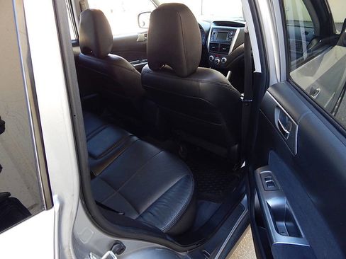 Used 2012 Subaru Forester 2.5X Limited image 19