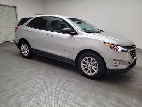 Used 2021 Chevrolet Equinox LS w/ LS Convenience Package image 11