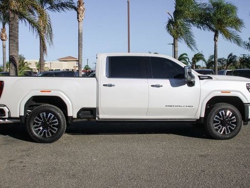 Used 2025 GMC Sierra 2500 Denali Ultimate image 15