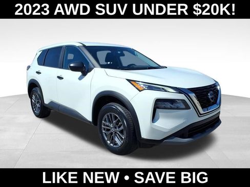 Used 2023 Nissan Rogue S image 1