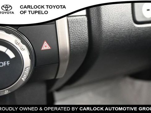 Used 2025 Toyota 4Runner SR5 AWD/4WD image 14