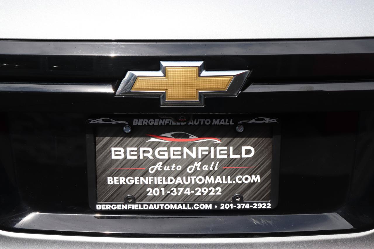 Used 2025 Chevrolet Traverse LT FWD image 66