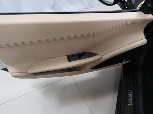 Used 2015 Ferrari 458 Spider image 30