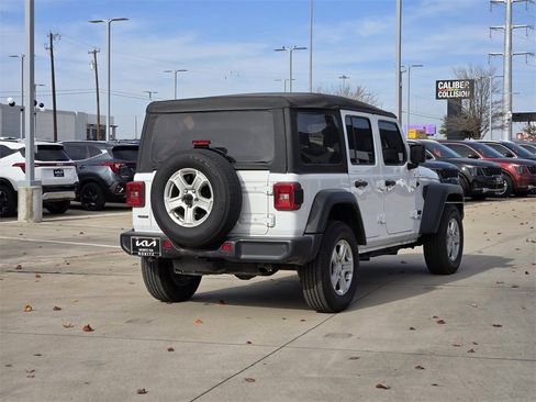 Used 2021 Jeep Wrangler Sport S image 4