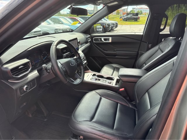 Certified 2020 Ford Explorer XLT w/ Equipment Group 202A AWD/4WD image 12