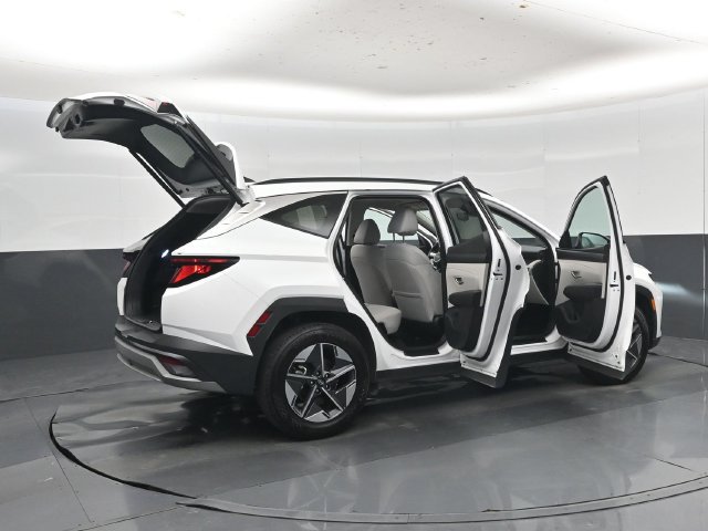 Used 2025 Hyundai Tucson SEL FWD image 58