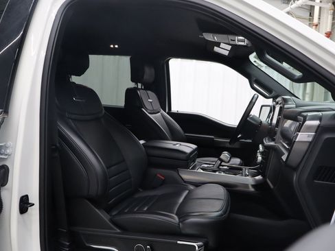 Used 2024 Ford F150 Platinum image 28