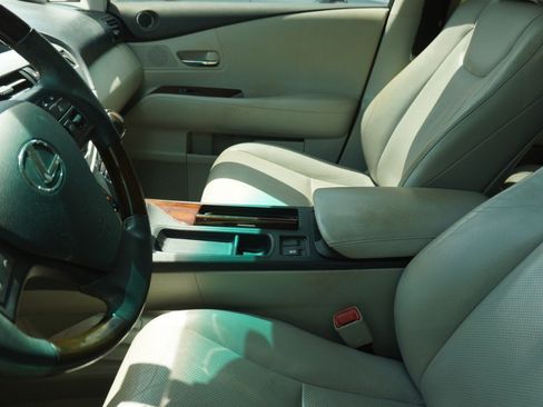 Used 2010 Lexus RX 350 2WD image 9
