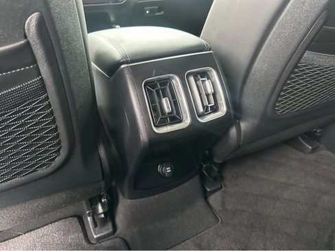 Certified 2025 Kia Sorento EX image 20