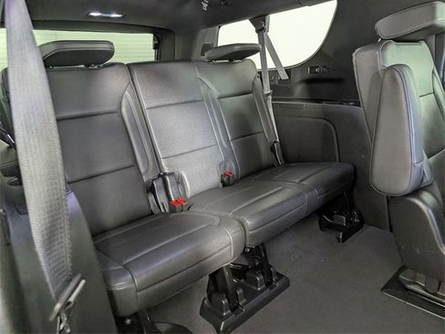 Used 2023 Chevrolet Suburban Z71 w/ Z71 Off-Road Package image 21