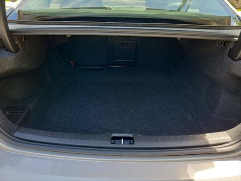 Used 2024 Volvo S60 B5 Core FWD image 9