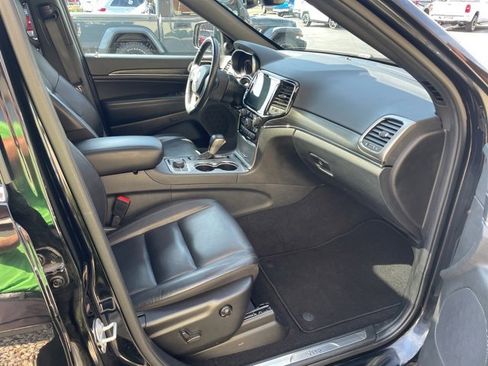 Certified 2021 Jeep Grand Cherokee Limited image 12