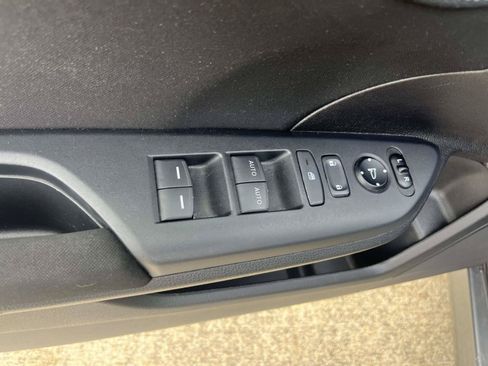 Used 2020 Honda Civic EX image 12